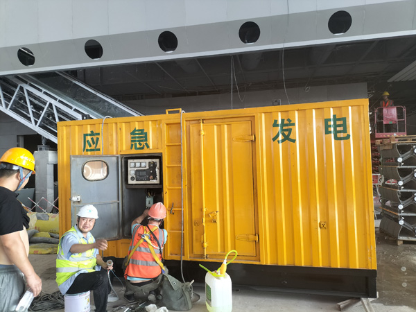 望都怎样判断空气滤清器是否需要更换？