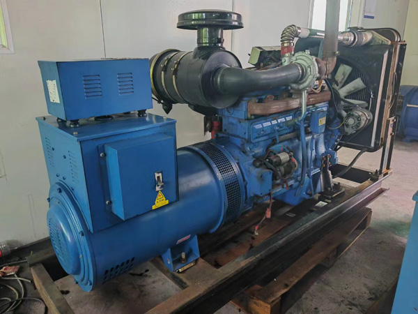 望都100kW柴油发电机组使用多级机油有哪些优缺点？